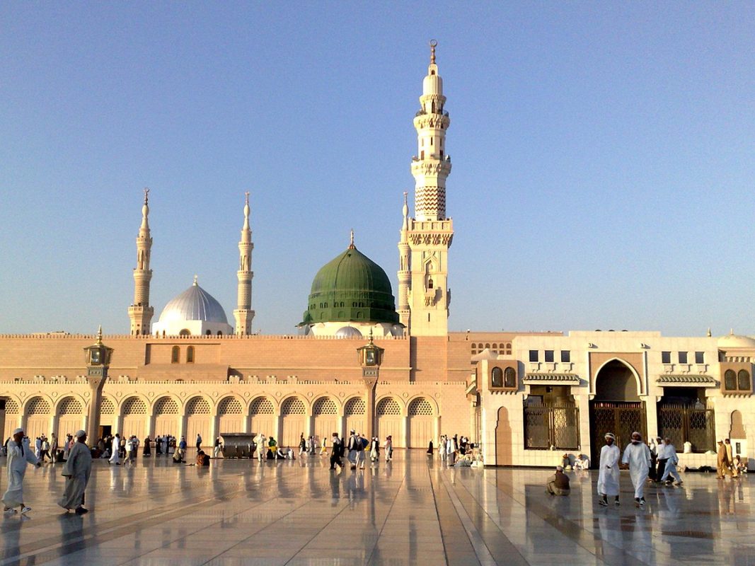 Masjid Nabawi: Tempat dengan Berjuta Keutamaan di Madinah